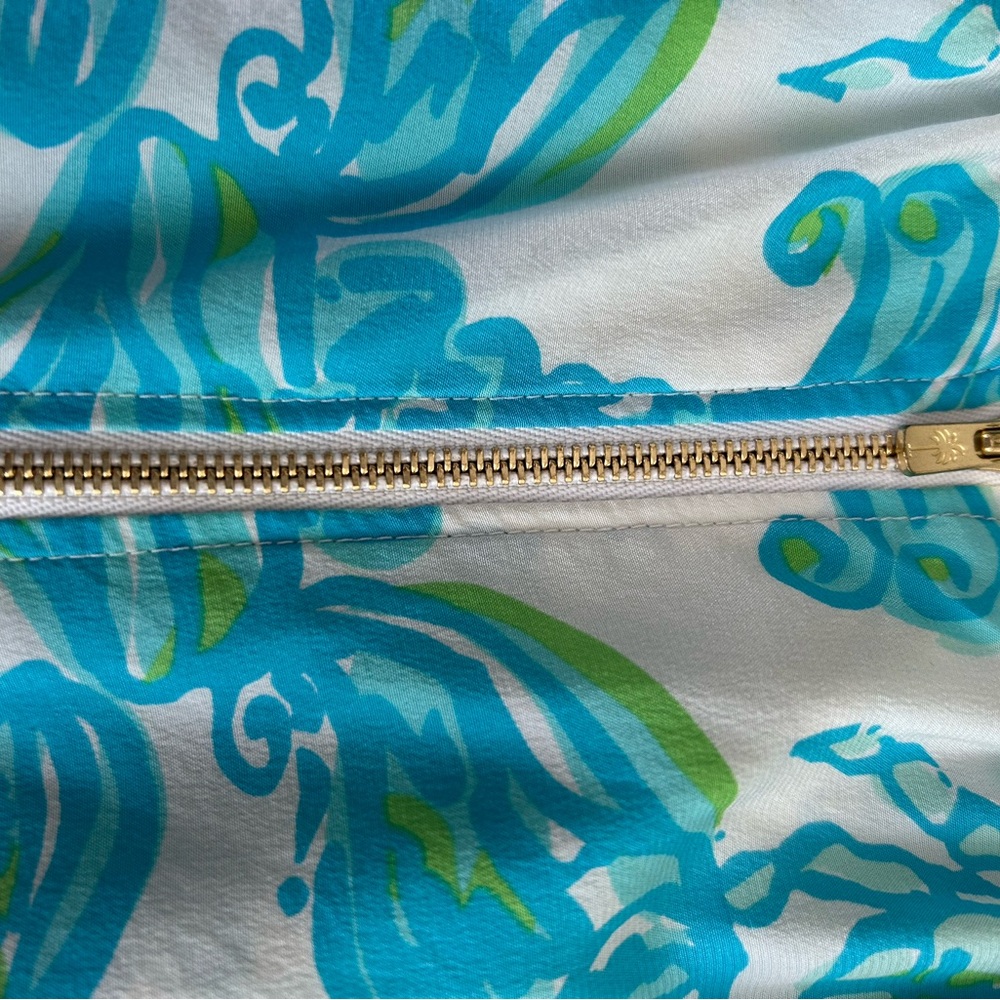 Lilly Pulitzer Teal and Green Design In Top - Picture 3 of 5